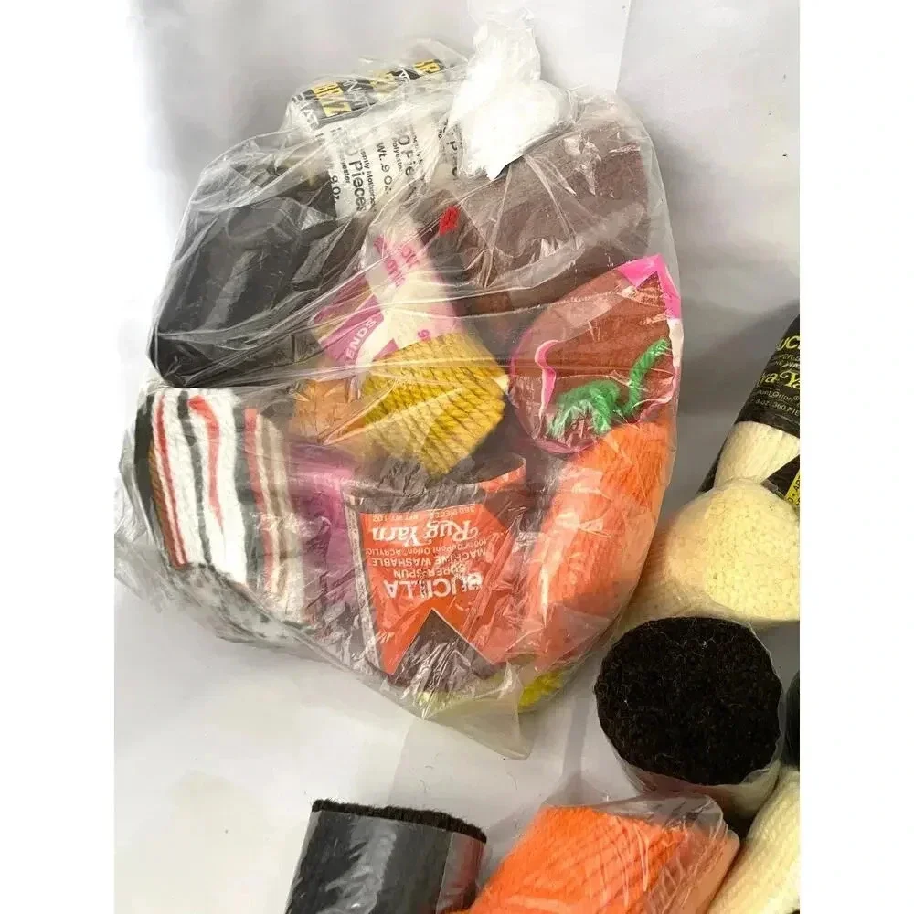 VTG Lot of 110+ Bulky Heavy Rug Yarn Different Colors Bernat Bucilla‎ Caron
